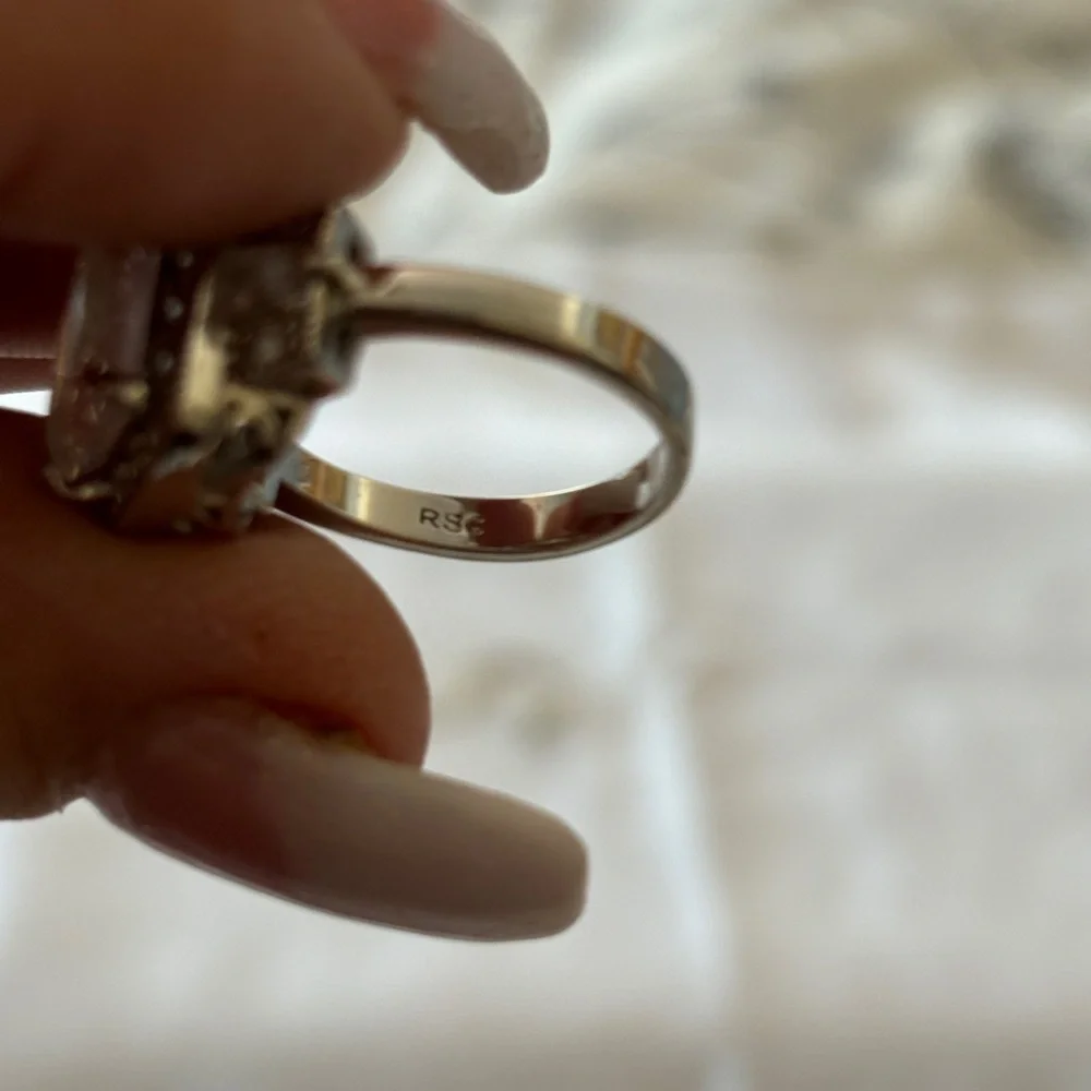 Purple Heart Rhinestone Ring Missing One Small Rhinestone - Picture 6 of 6